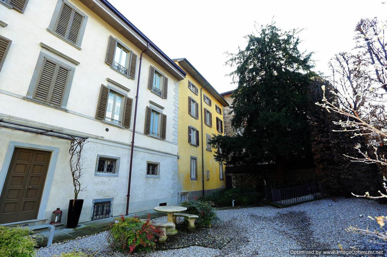 Hotel A Due Passi à Bergame Extérieur photo